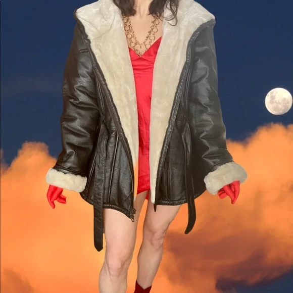 ❤️‍🔥FANTASTIC Vintage Wilsons Leather Faux Fur Lined Hooded Belted Winter Coat - Picture 2 of 14